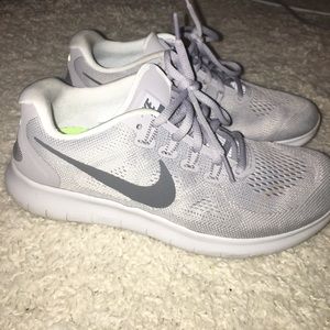 Nike free runs 💕